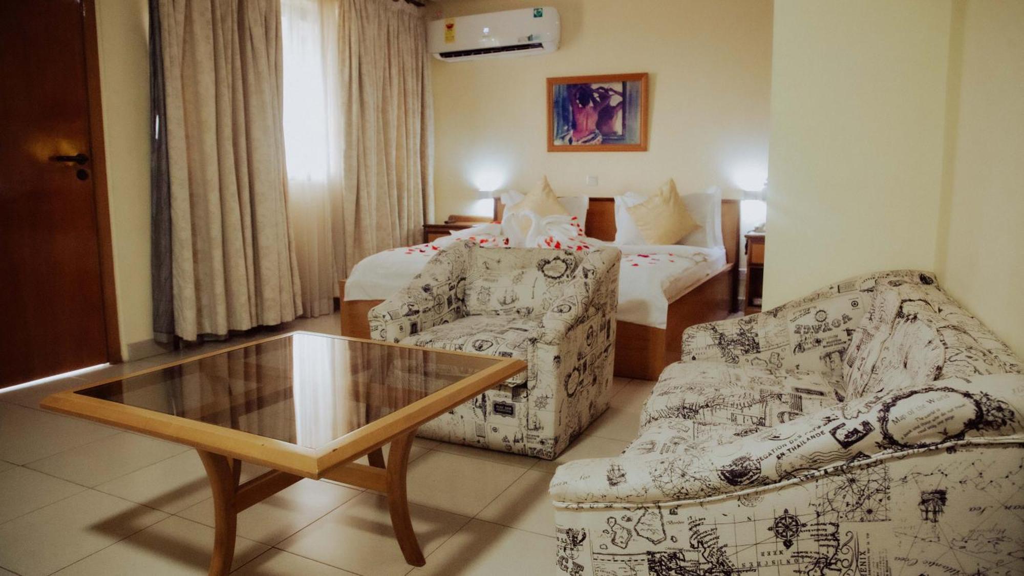 Hotel Marjorie 'Y' Tema Dış mekan fotoğraf